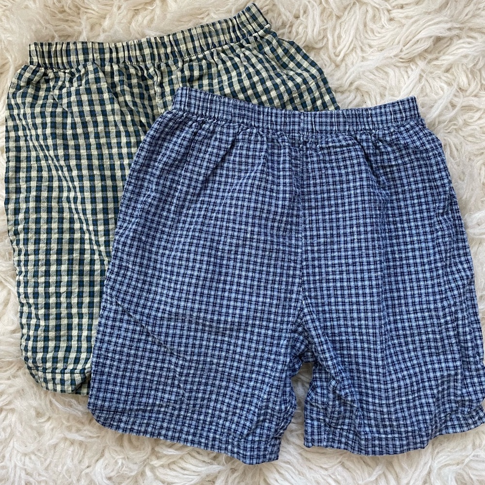 Boys size 6 Mulberribush plaid cotton shorts